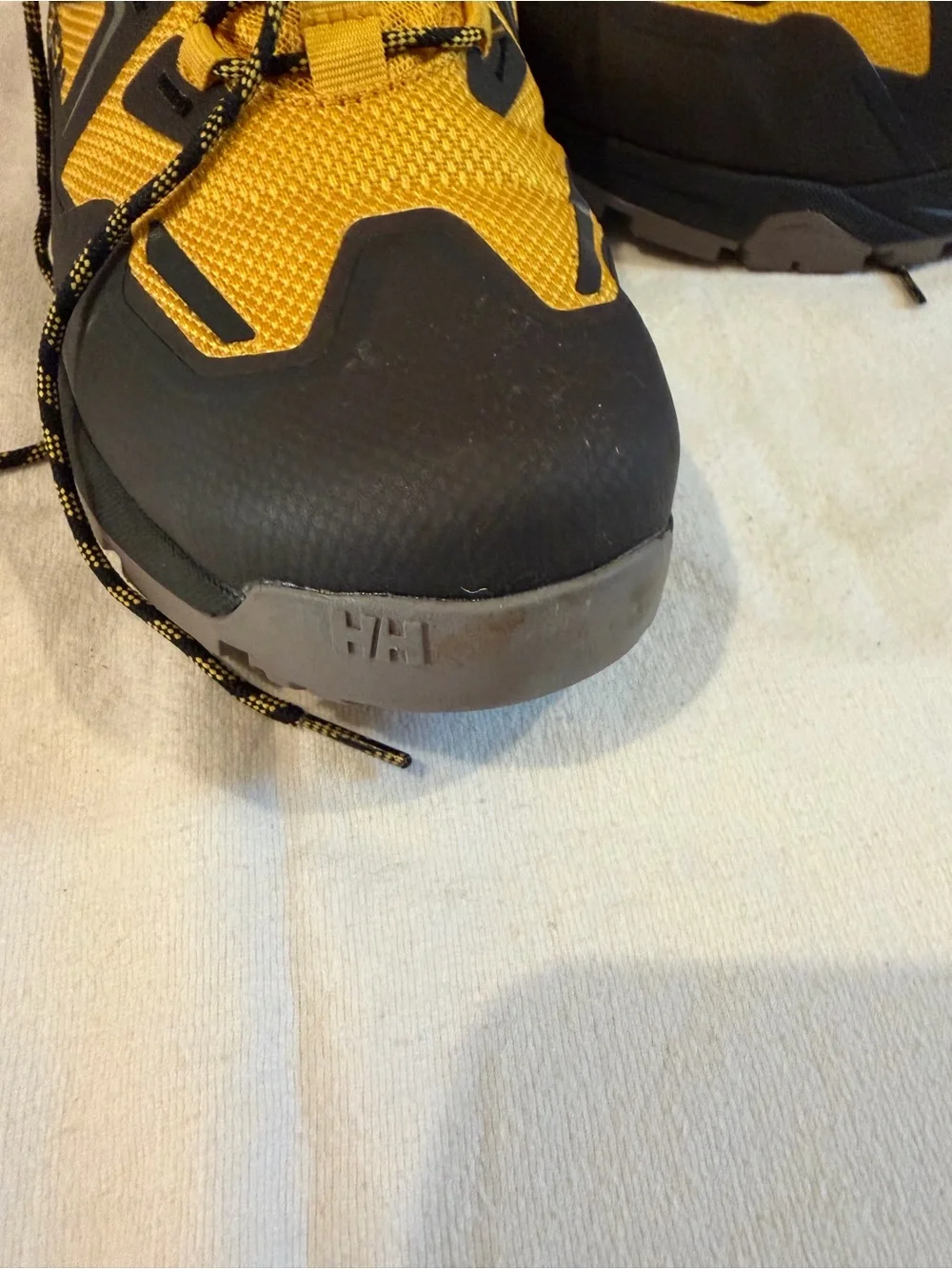 Helly Hansen Cascade - Discontinued Color - Men’s Size 11